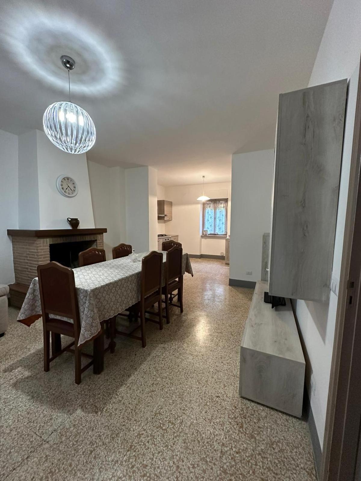 Casa Vacanze "La Torre" 카시아 외부 사진